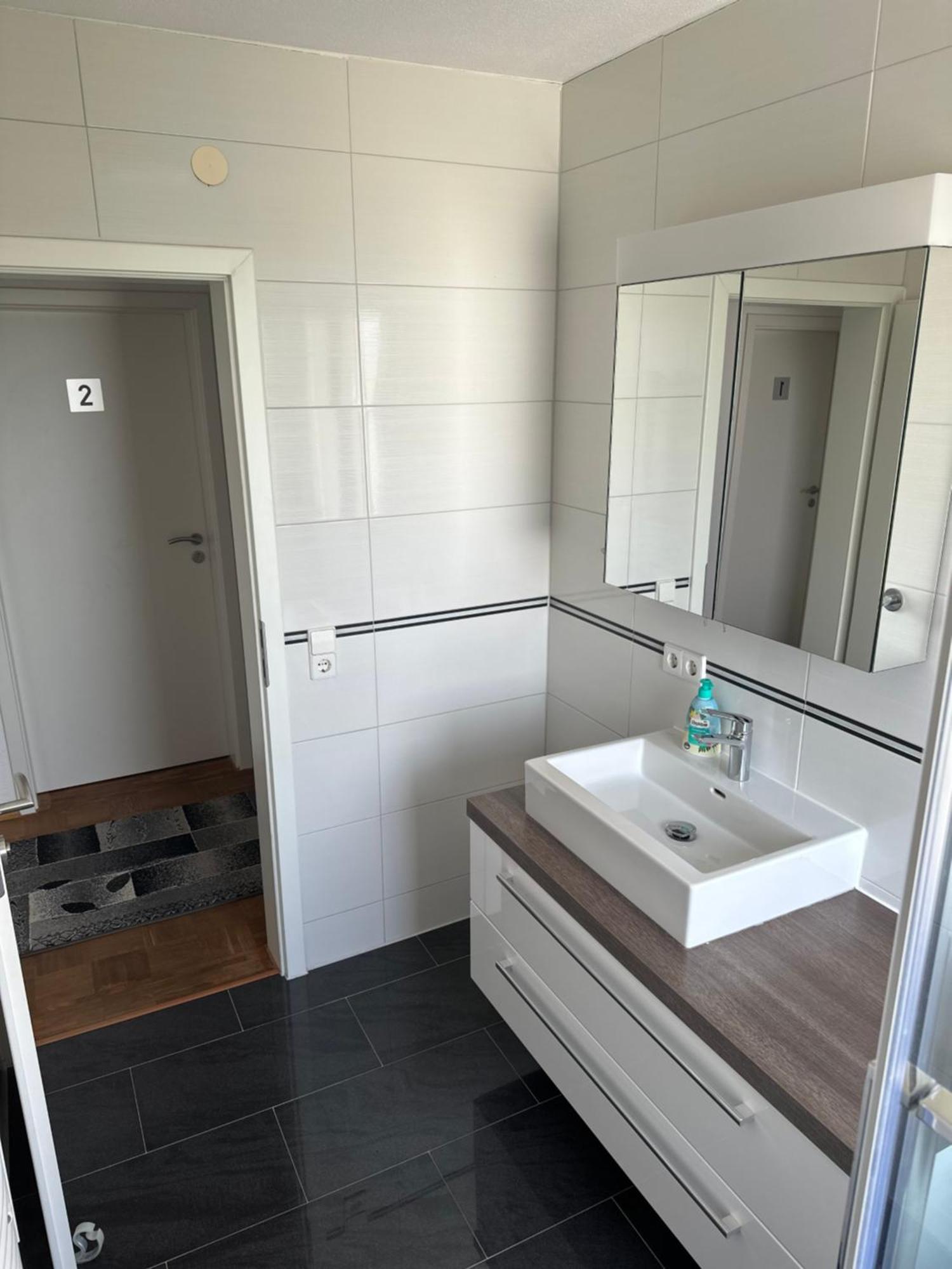 Nita Hotel Frickenhausen  ภายนอก รูปภาพ