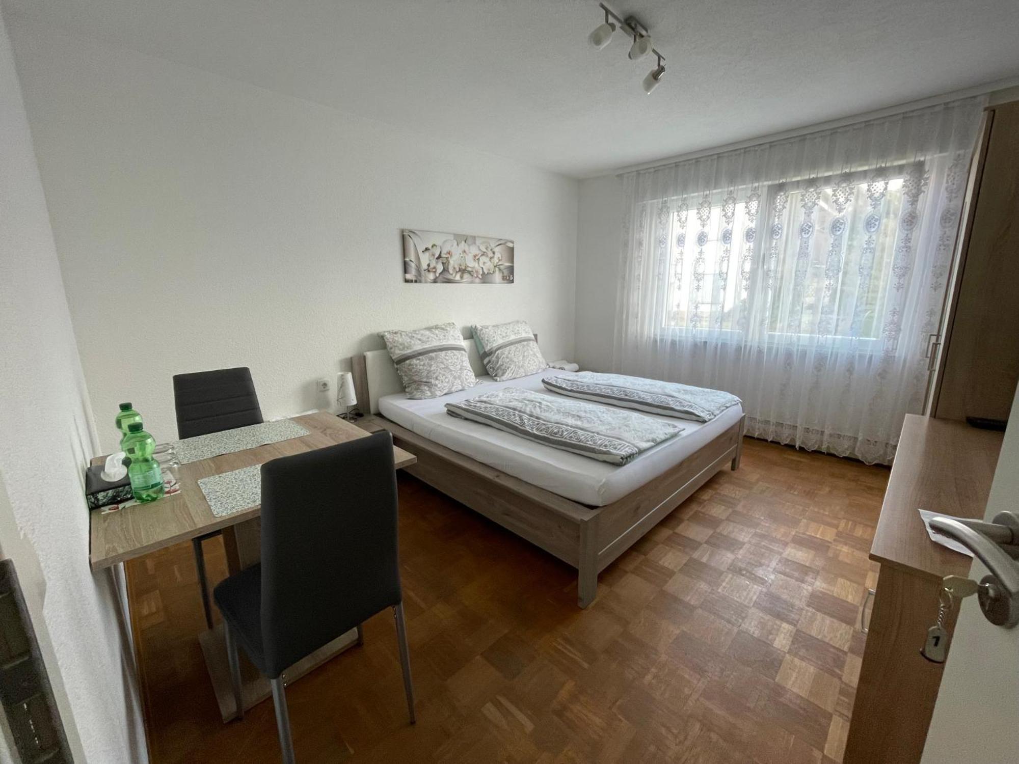 Nita Hotel Frickenhausen  ภายนอก รูปภาพ